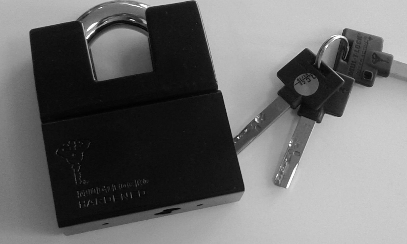 Amazon | Mul-t-lock 南京錠16mm:(セキュリティ区分:レベル5 EN 12320